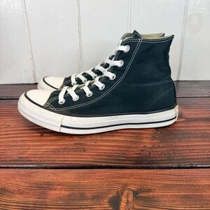 Converse Chuck Taylor All Star Low Top Black Sneakers Women’s 8 Men’s 6